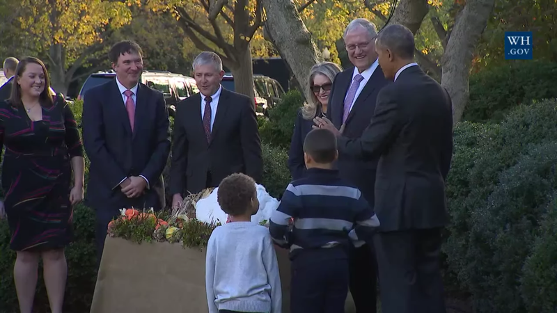 Illustration for article titled Here's a Livestream of President Obama Pardoning His Last Turkey